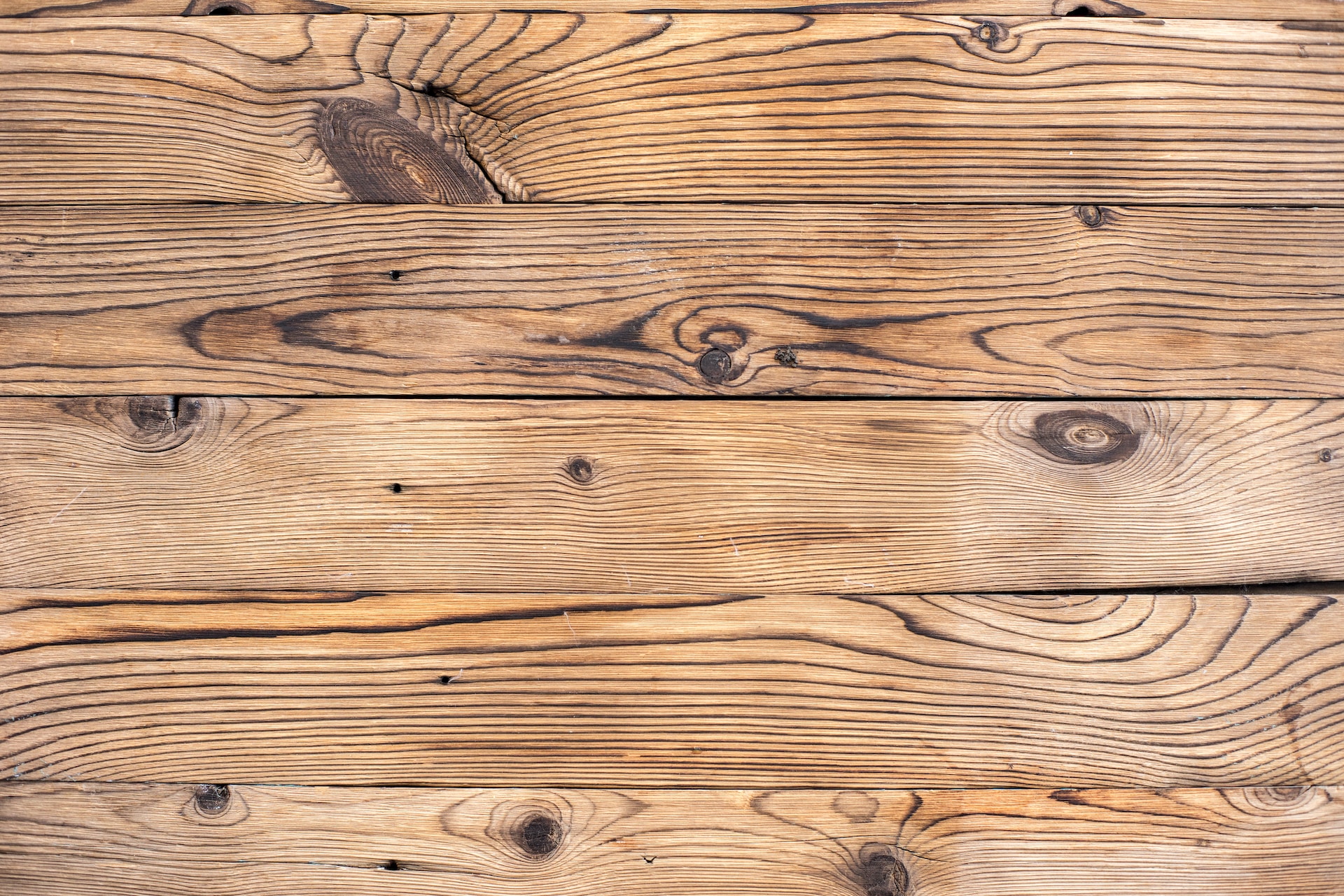 Holz wetterfest machen: Tipps und Tricks